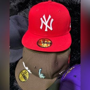 New York Yankees Big Red New Era 1999 WS 59Fifty Gum Pack Fitted Cap 7 1/4 NYC